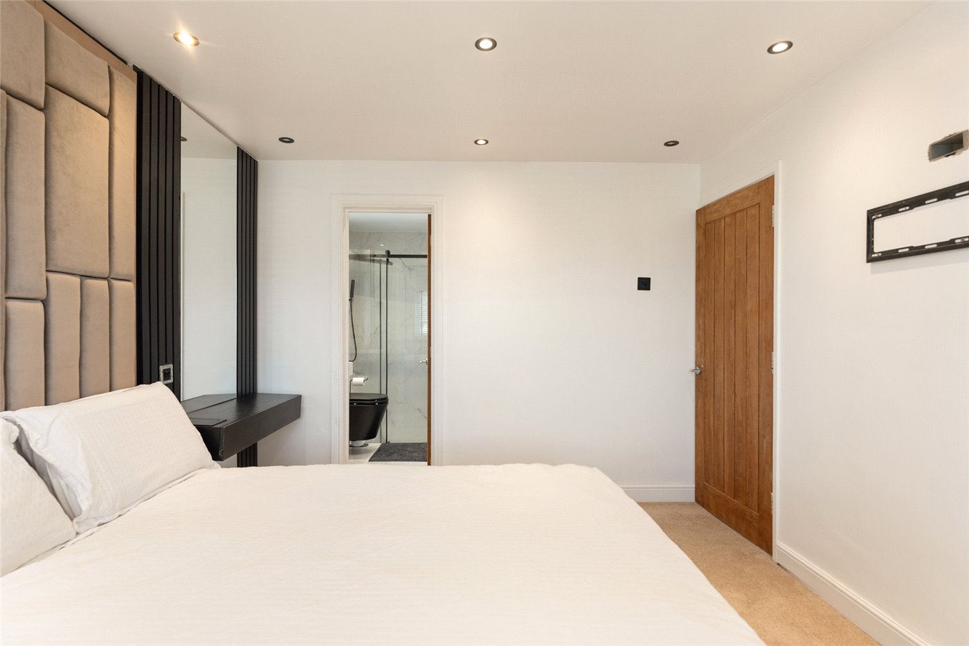 Master To En-Suite